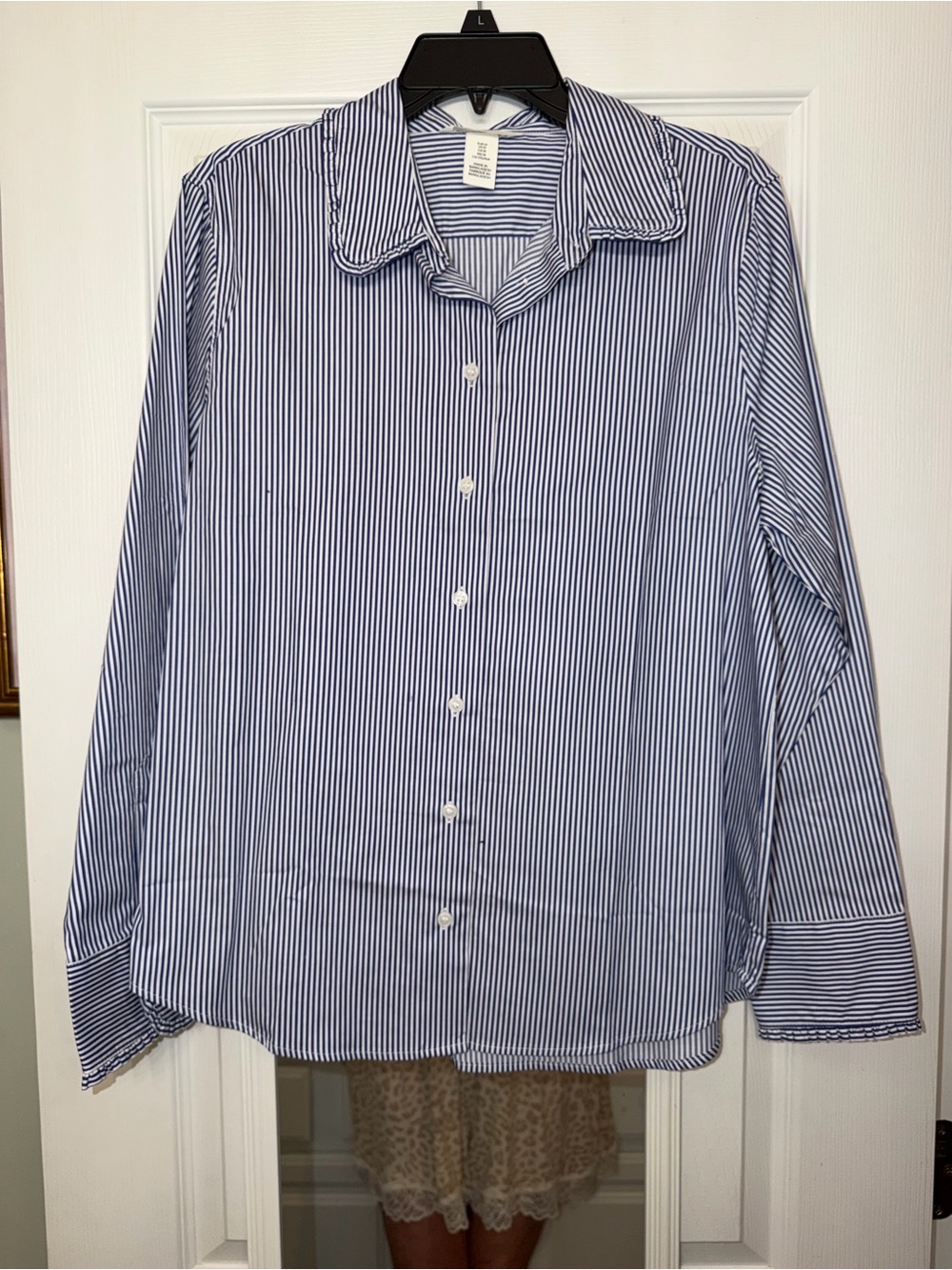 H&M Blue and White Striped Women's Button-Down Shirt NWOT
